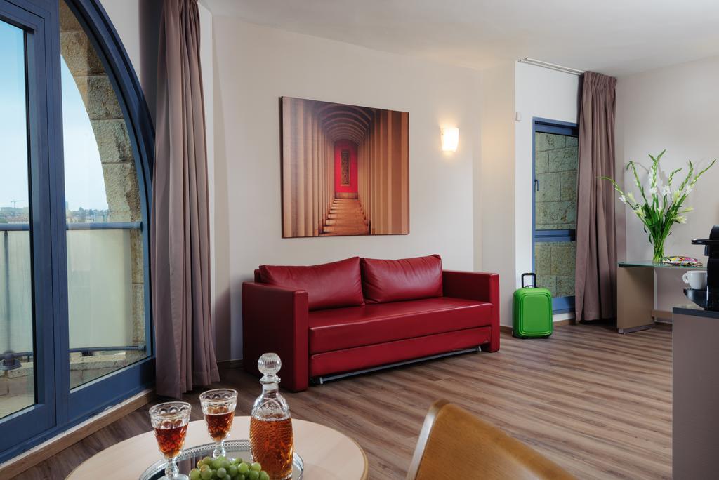 Leonardo Hotel Jerusalem Exterior photo